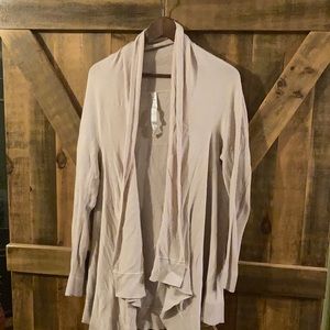 Lululemon pale pink shawl